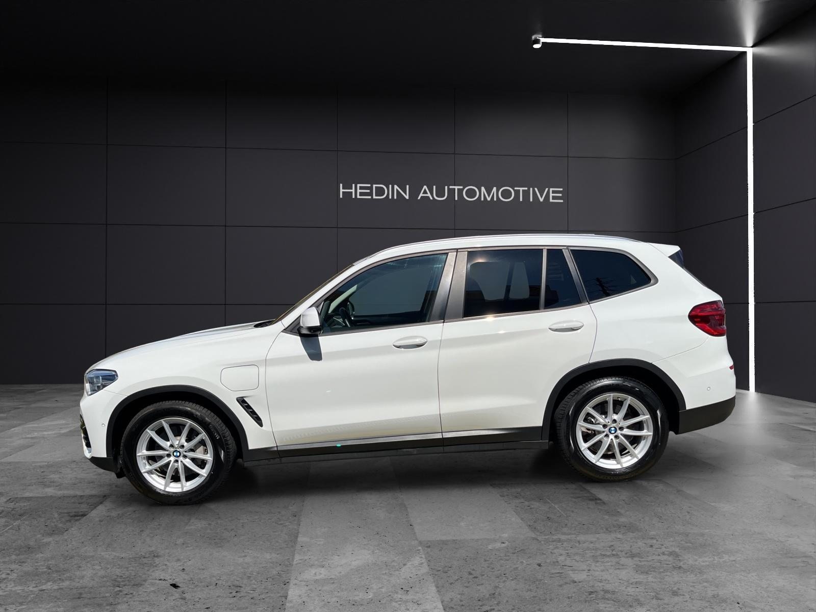 BMW X3 30e xDrive, Plug-in-Hybrid Petrol/Electric, Second hand / Used, Automatic - 4