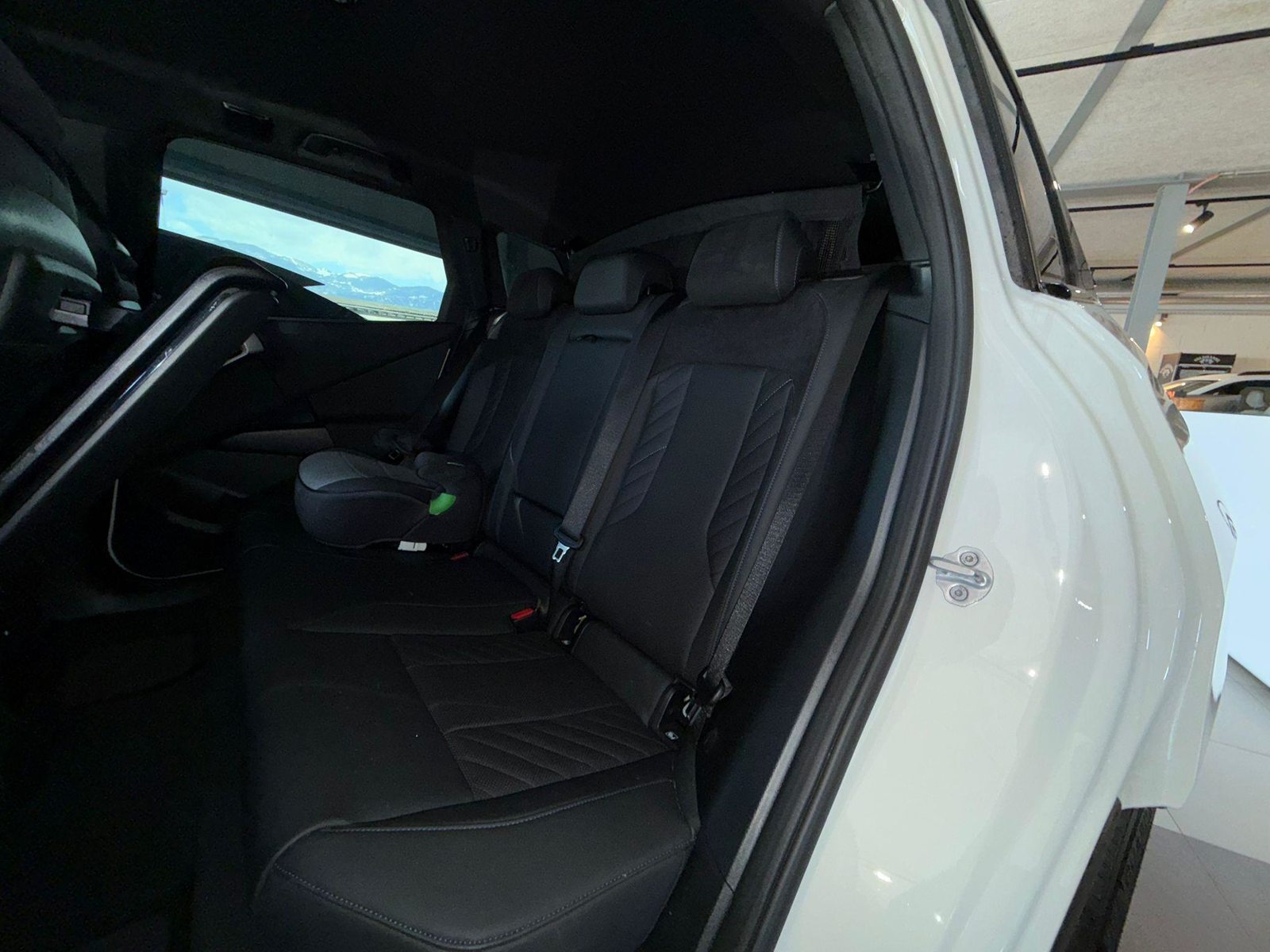 BMW X3 20i xDrive, Mild-Hybrid Petrol/Electric, Second hand / Used, Automatic - 6