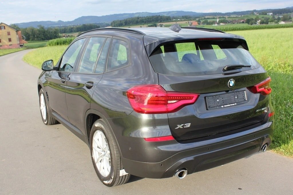 BMW X3 20d Individual xLine Steptronic, Diesel, Occasion / Gebraucht, Automatik - 3
