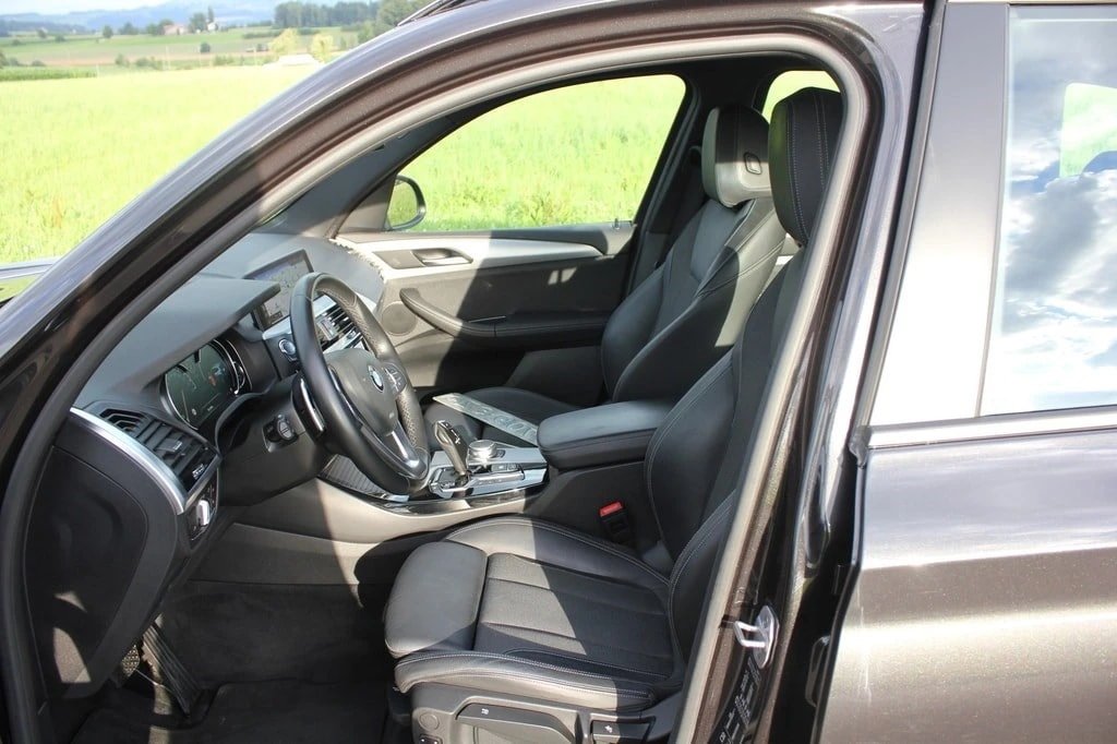 BMW X3 20d Individual xLine Steptronic, Diesel, Occasion / Gebraucht, Automatik - 7