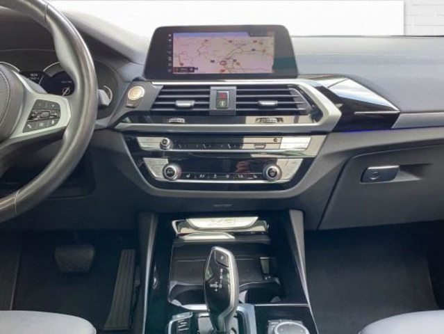 BMW X3 30i xDrive, Benzin, Occasion / Gebraucht, Automatik - 7
