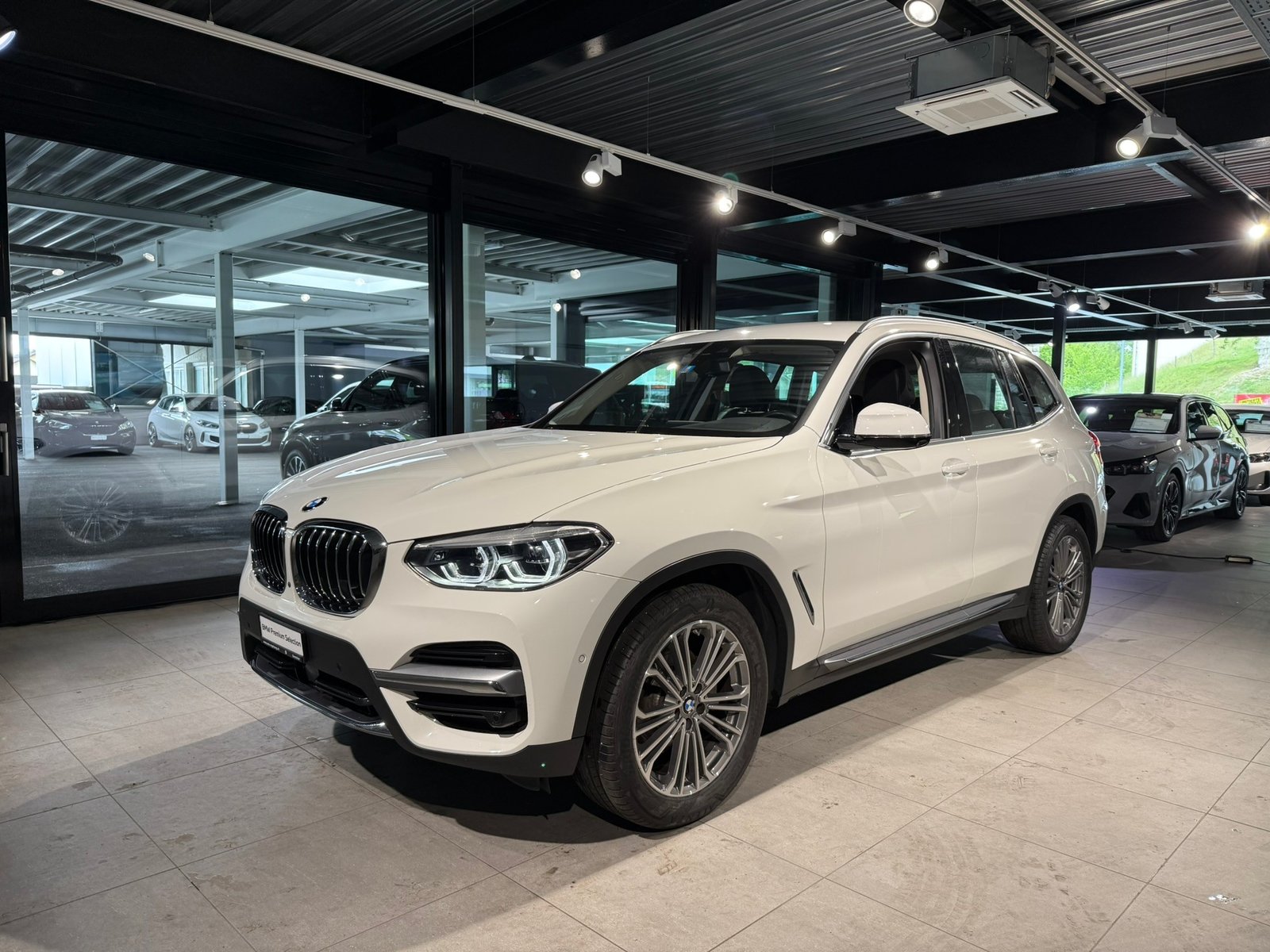 BMW X3 48V 20d Individual Luxury Line Steptronic, Mild-Hybrid Diesel/Electric, Second hand / Used, Automatic - 3