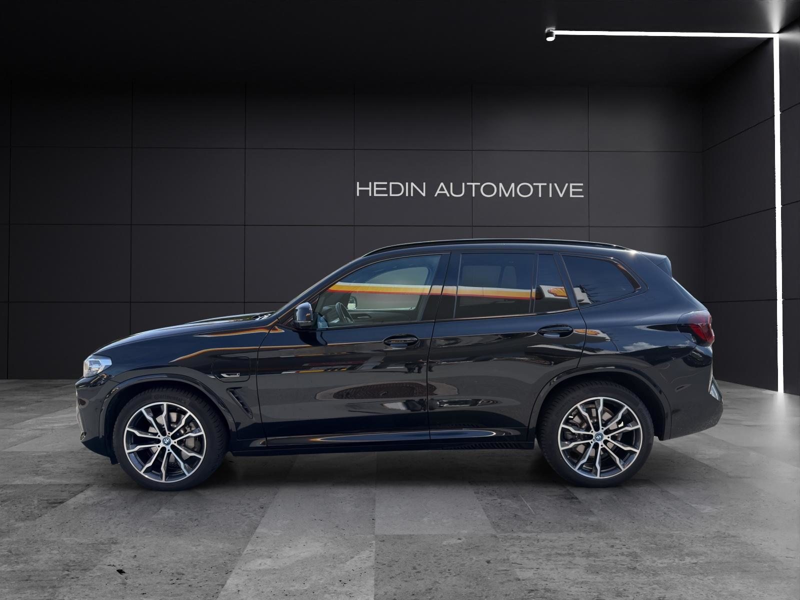 BMW X3 30e xDrive, Hybride Rechargeable Essence/Électricité, Occasion / Utilisé, Automatique - 4