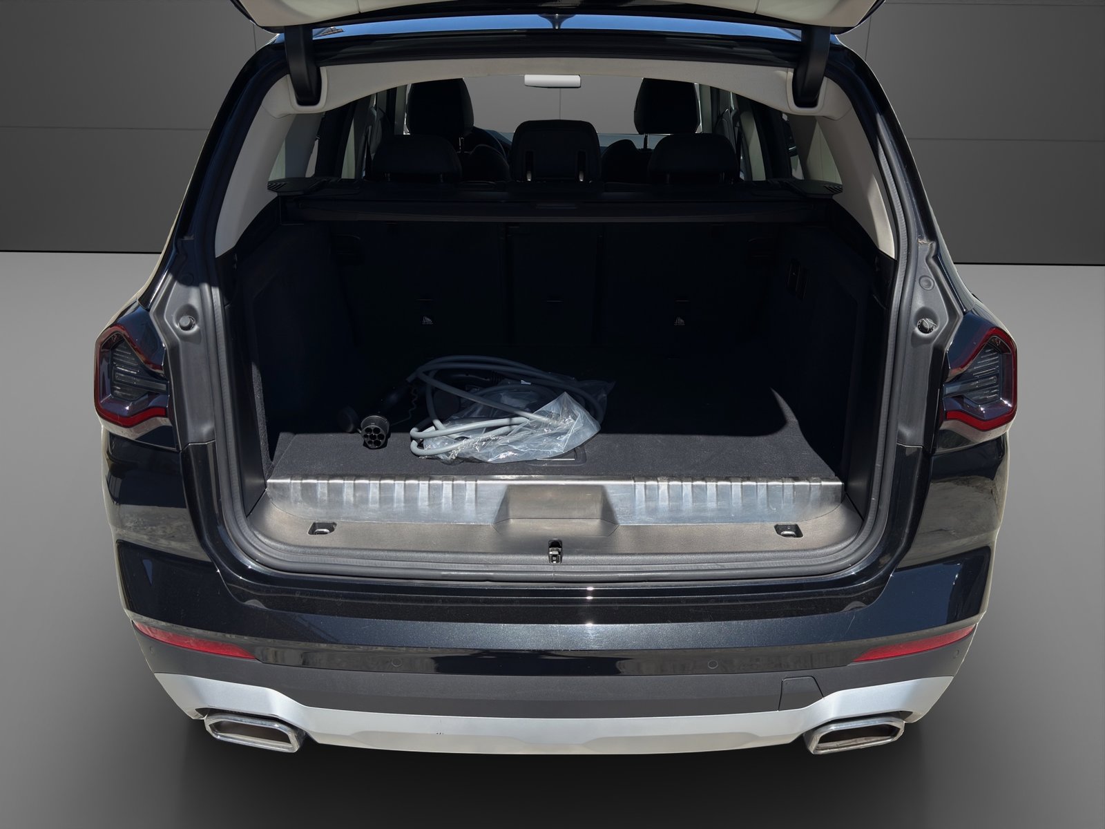 BMW X3 30e, Plug-in-Hybrid Benzin/Elektro, Occasion / Gebraucht, Automatik - 4