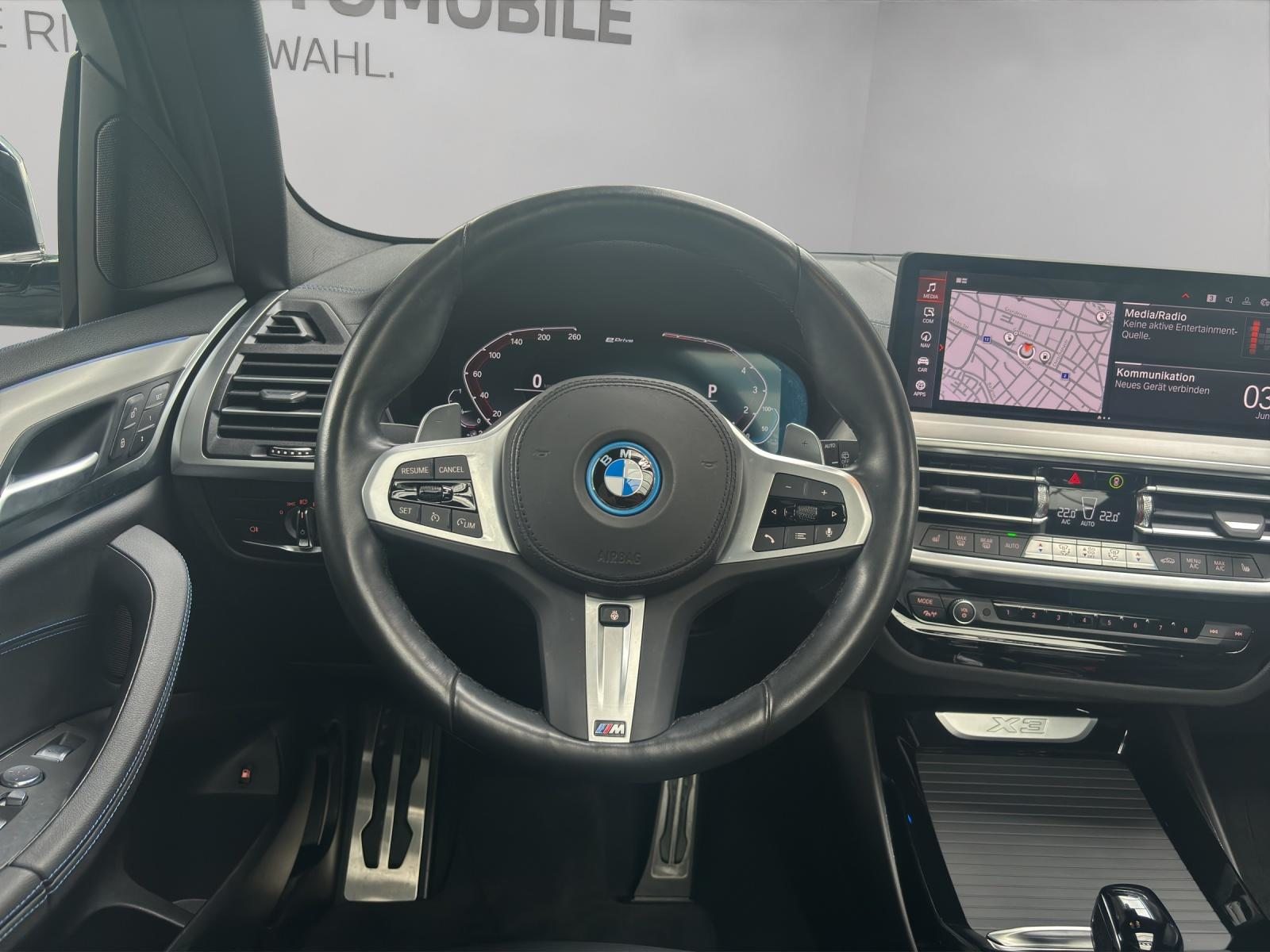 BMW X3 30e xDrive SAG, Plug-in-Hybrid Benzin/Elektro, Occasion / Gebraucht, Automatik - 7