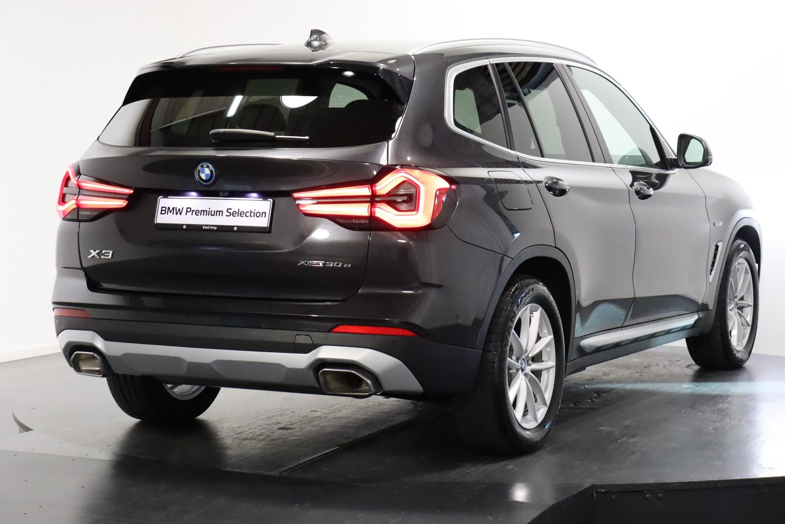 BMW X3 30e xDrive SAG, Plug-in-Hybrid Benzin/Elektro, Occasion / Gebraucht, Automatik - 4