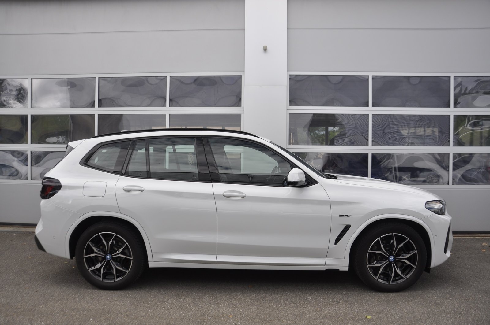 BMW X3 30e M Sport, Plug-in-Hybrid Petrol/Electric, Second hand / Used, Automatic - 3