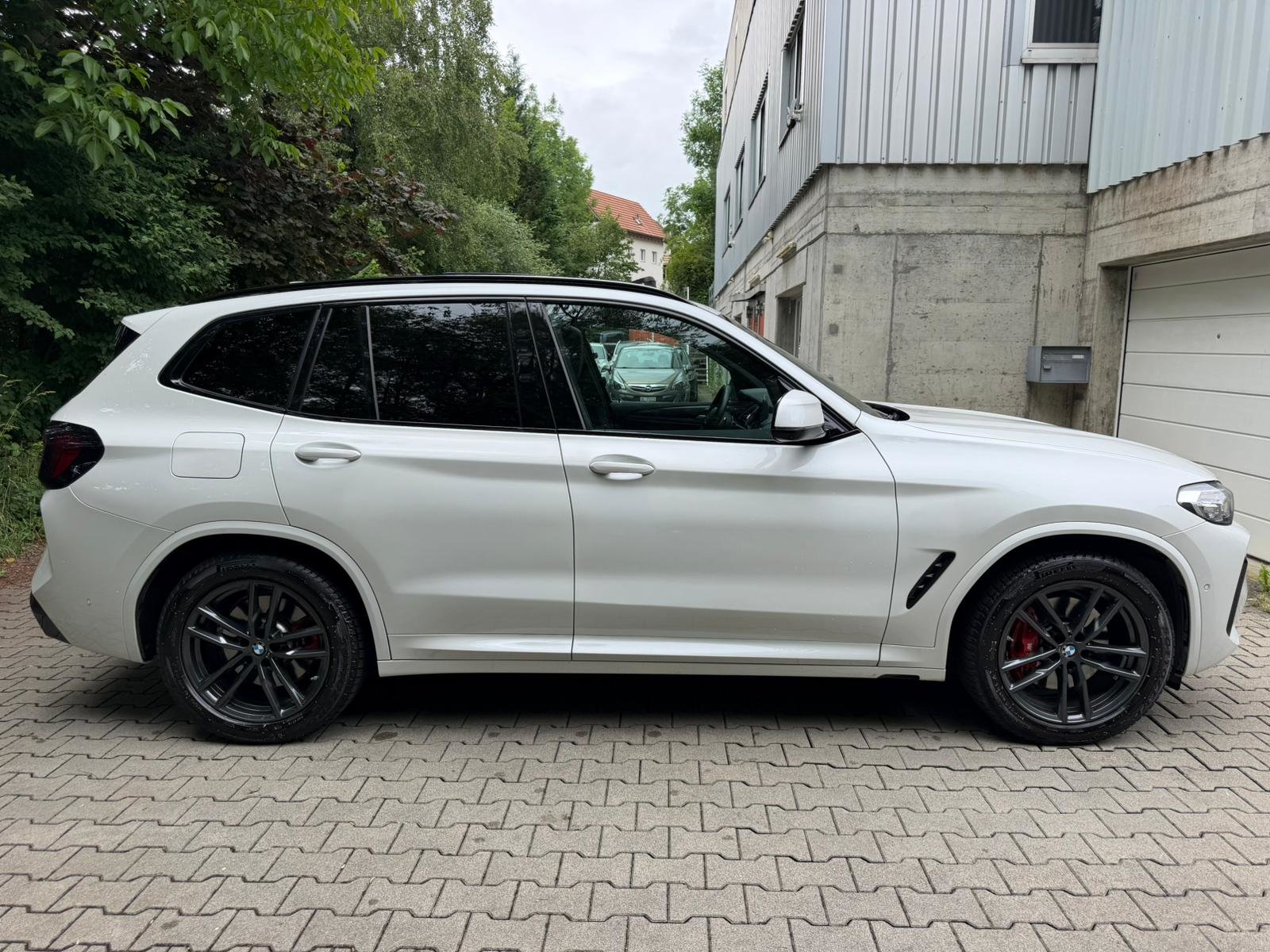 BMW X3 30e M Sport, Plug-in-Hybrid Benzin/Elektro, Occasion / Gebraucht, Automatik - 7