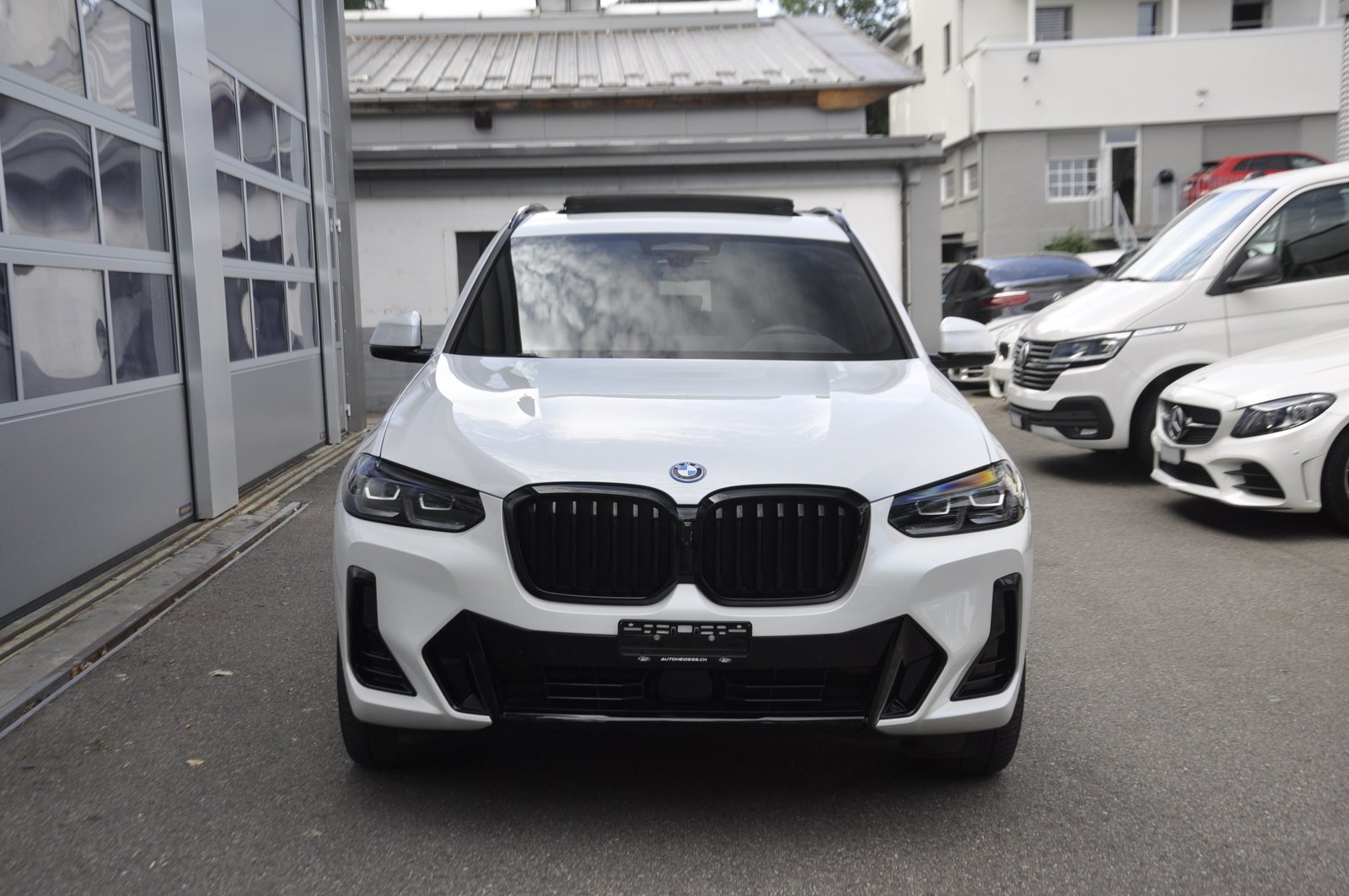 BMW X3 30e M Sport I Anhängerkupplung, Plug-in-Hybrid Petrol/Electric, Second hand / Used, Automatic - 2