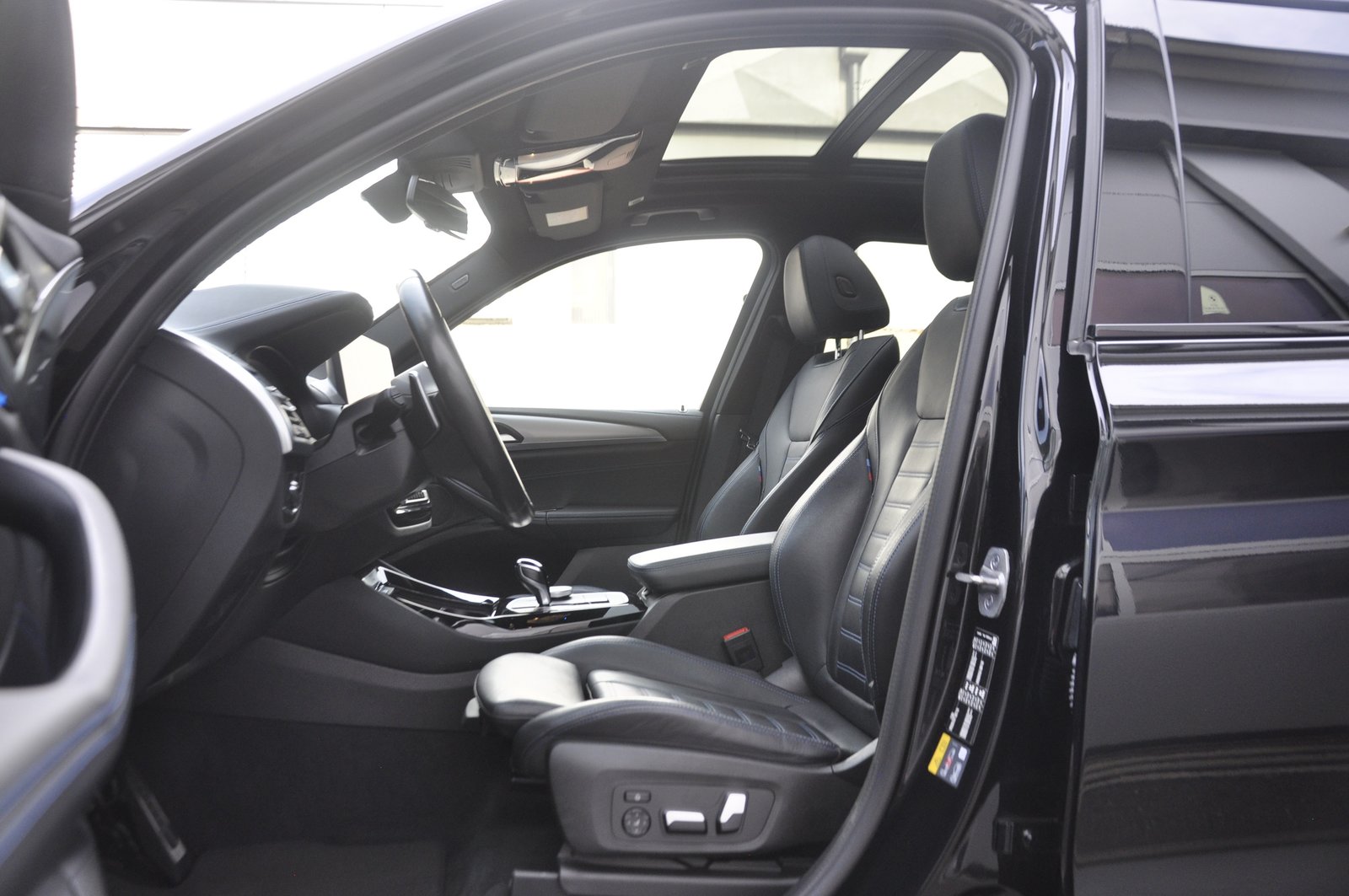 BMW X3 30e M Sport I Anhängerkupplung, Plug-in-Hybrid Benzin/Elektro, Occasion / Gebraucht, Automatik - 5