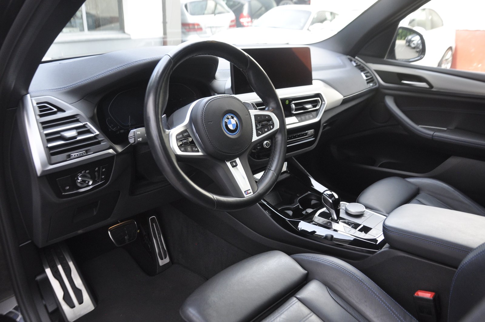 BMW X3 30e M Sport I Anhängerkupplung, Plug-in-Hybrid Benzin/Elektro, Occasion / Gebraucht, Automatik - 6