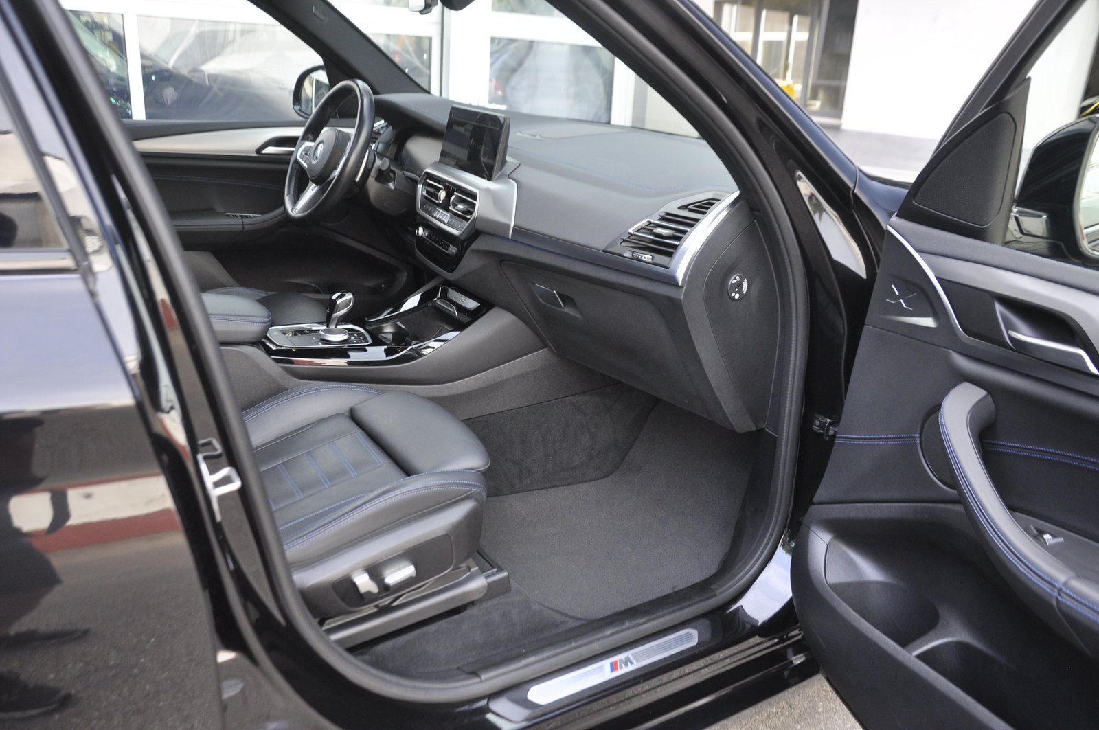 BMW X3 30e M Sport I Anhängerkupplung, Plug-in-Hybrid Benzin/Elektro, Occasion / Gebraucht, Automatik - 7