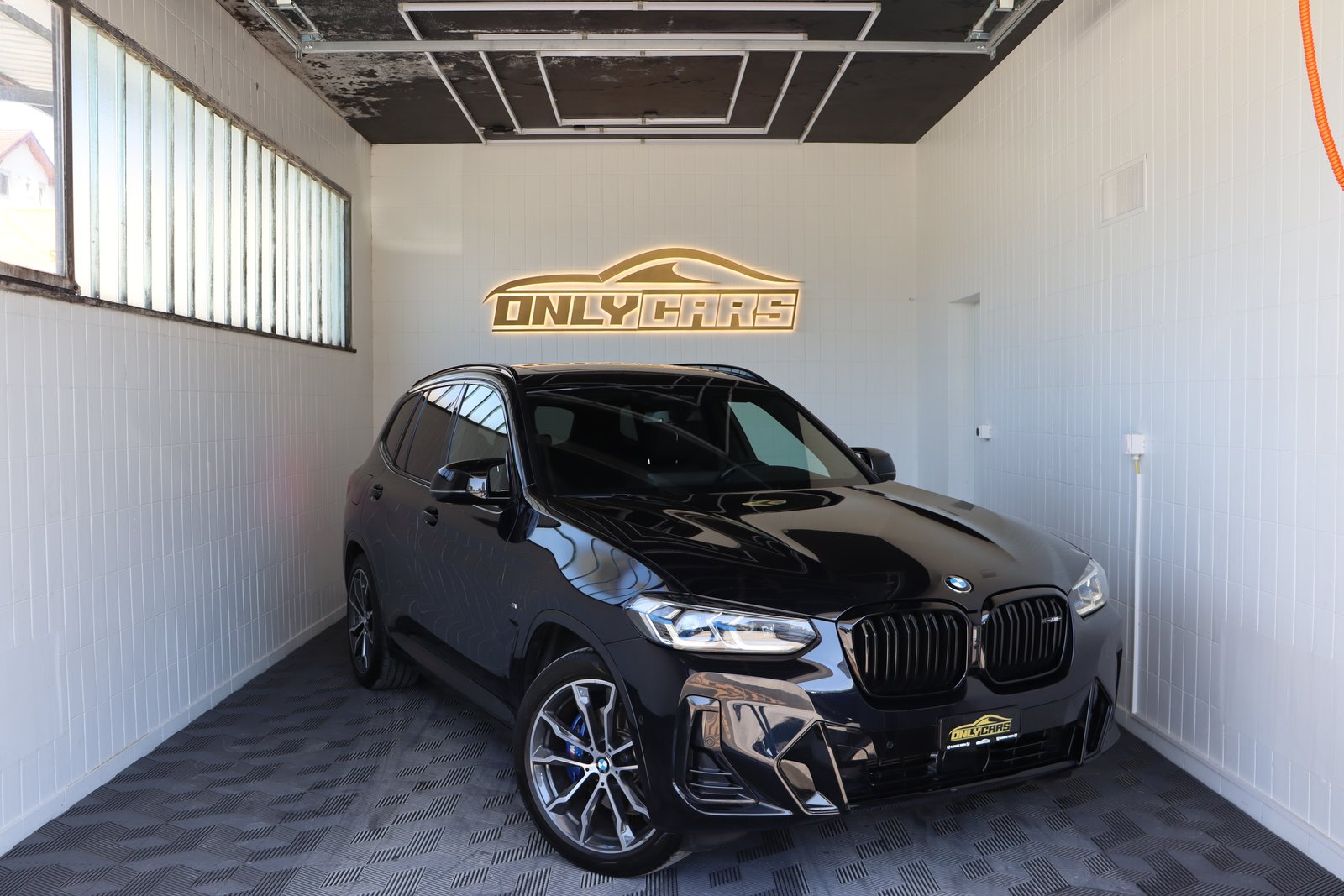 BMW X3 M40i Travel