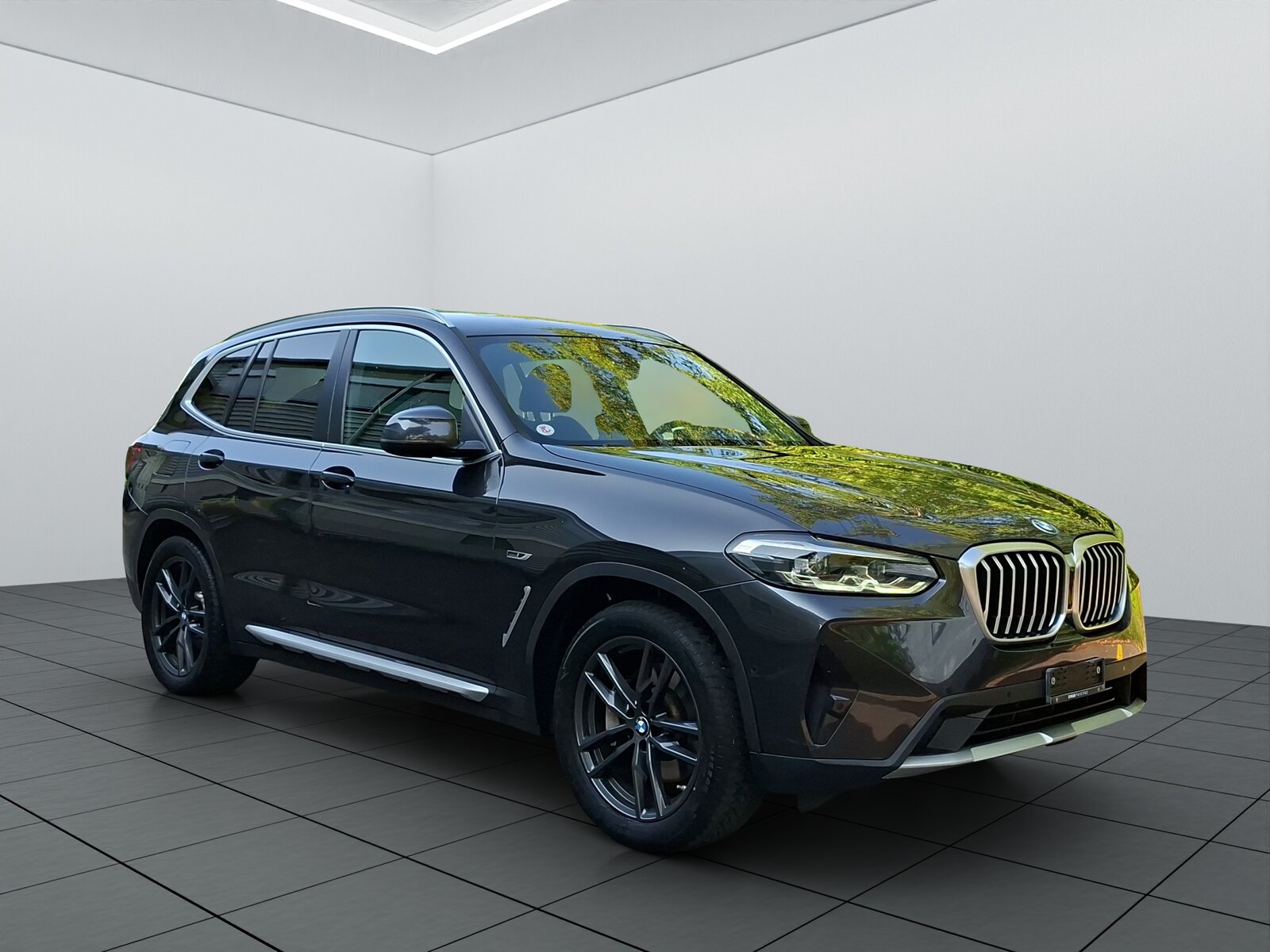BMW X3 30e, Plug-in-Hybrid Petrol/Electric, Second hand / Used, Automatic - 2
