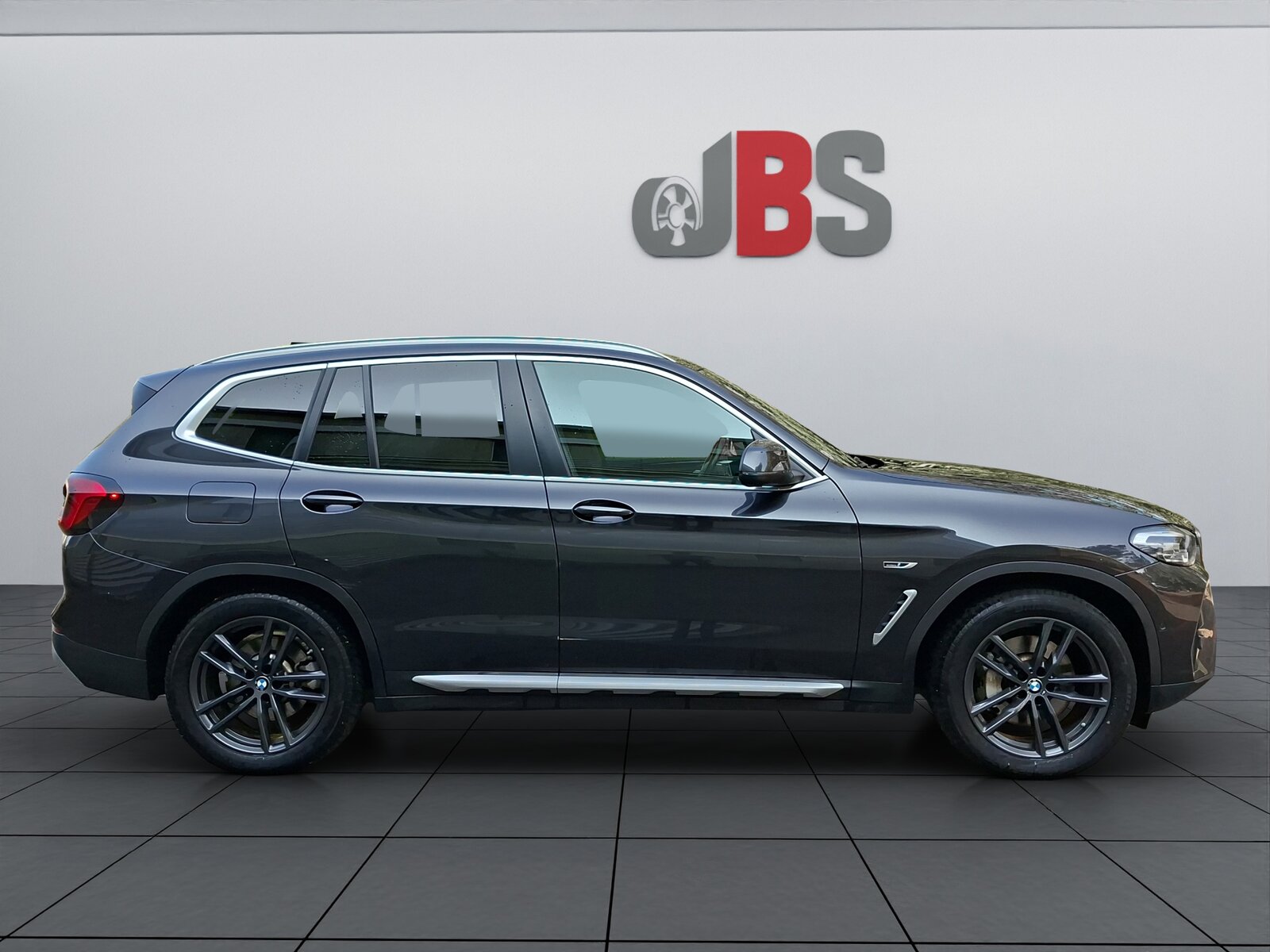 BMW X3 30e, Plug-in-Hybrid Petrol/Electric, Second hand / Used, Automatic - 3