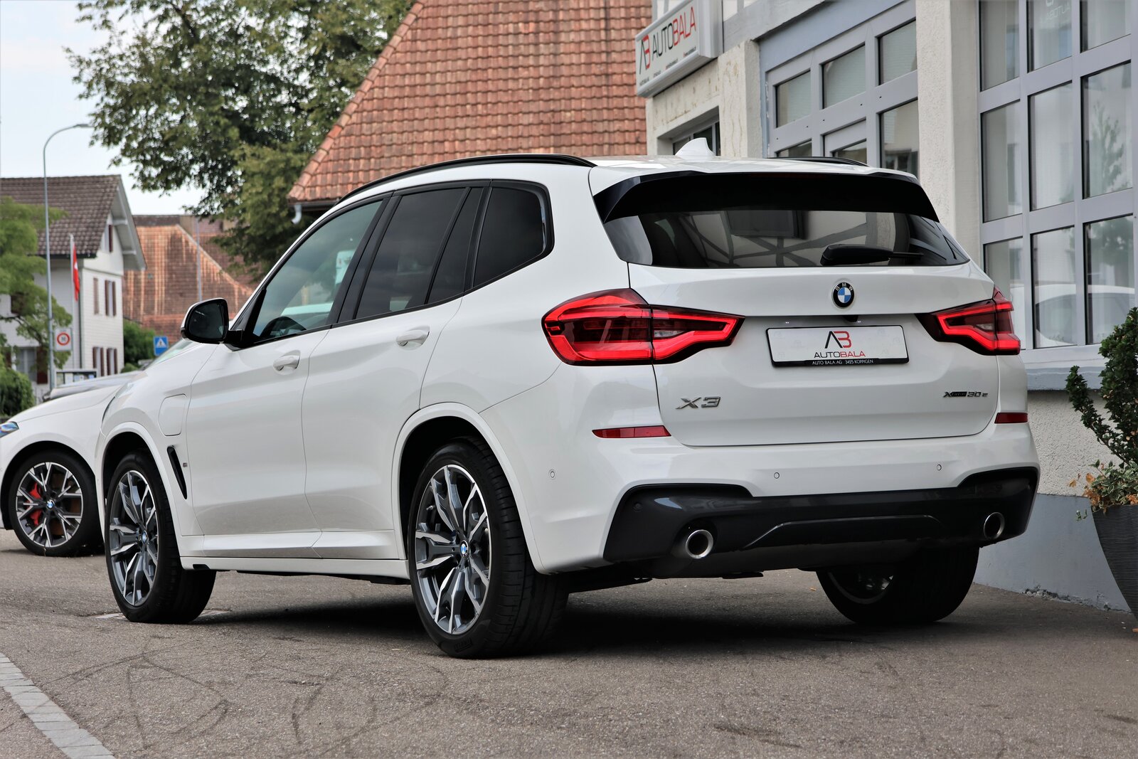 BMW X3 30e M Sport, Plug-in-Hybrid Petrol/Electric, Second hand / Used, Automatic - 3