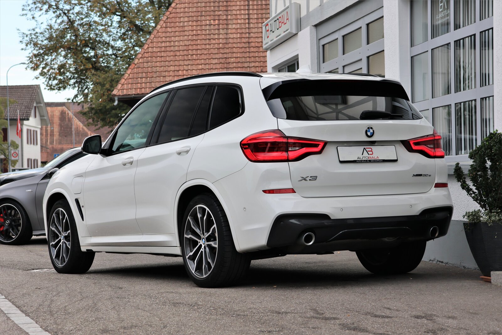 BMW X3 30e M Sport (CH) + 2.0T AHK, Plug-in-Hybrid Petrol/Electric, Second hand / Used, Automatic - 3