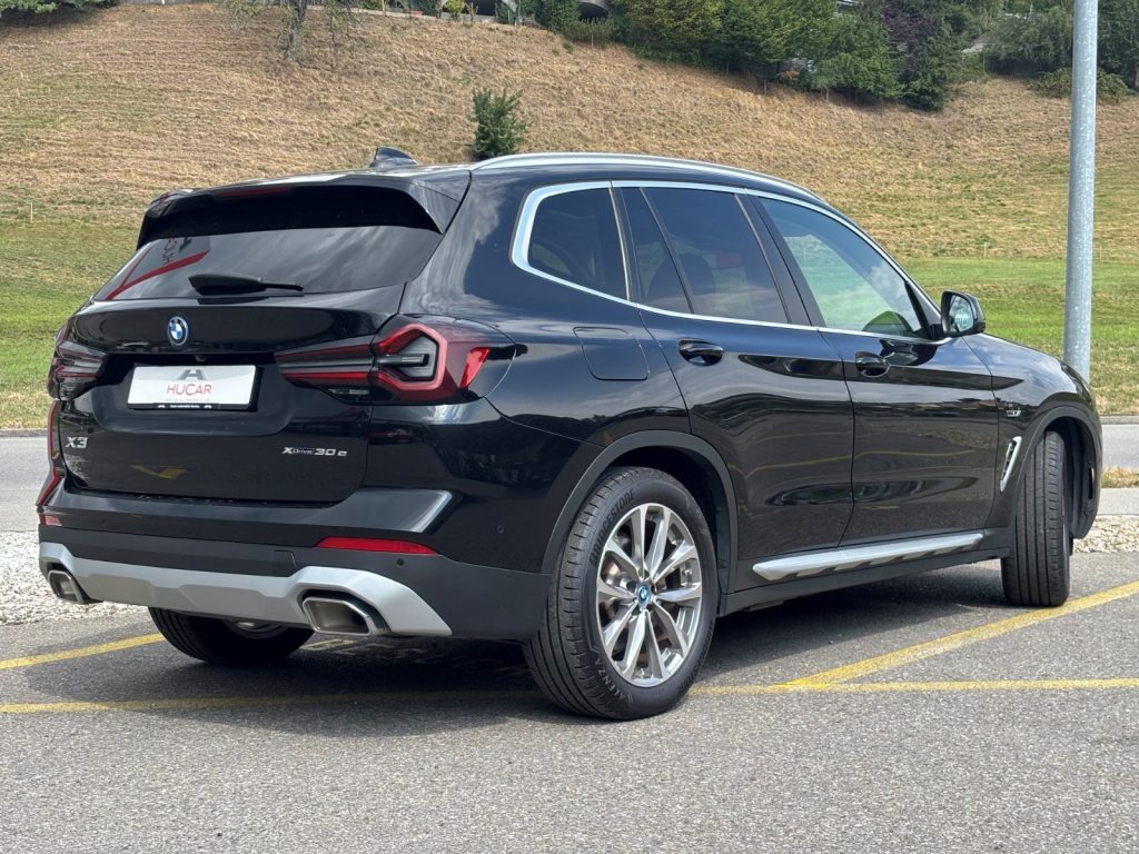 BMW X3 xDrive 30e, Plug-in-Hybrid Benzin/Elektro, Occasion / Gebraucht, Automatik - 3
