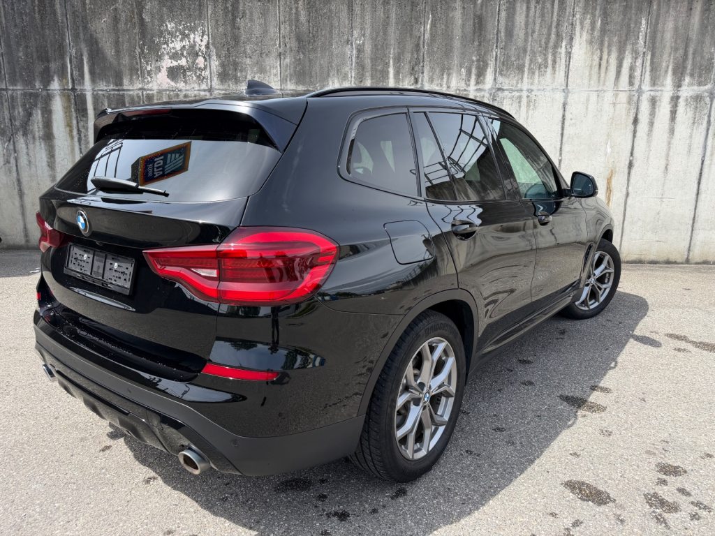 BMW X3 30e xDrive, Plug-in-Hybrid Benzin/Elektro, Occasion / Gebraucht, Automatik - 4
