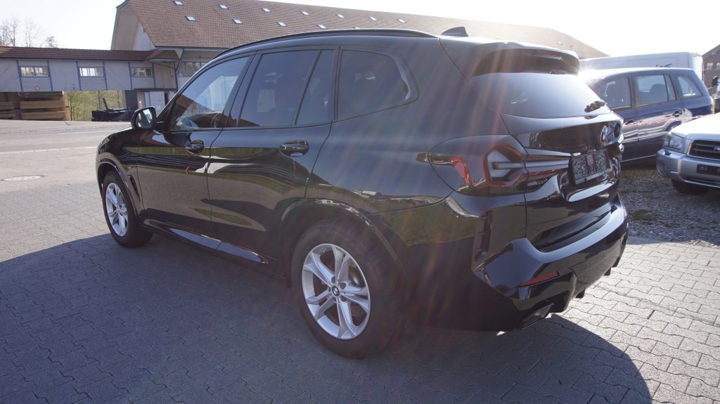 BMW X3 20d xDrive, Mild-Hybrid Diesel/Electric, Second hand / Used, Automatic - 3