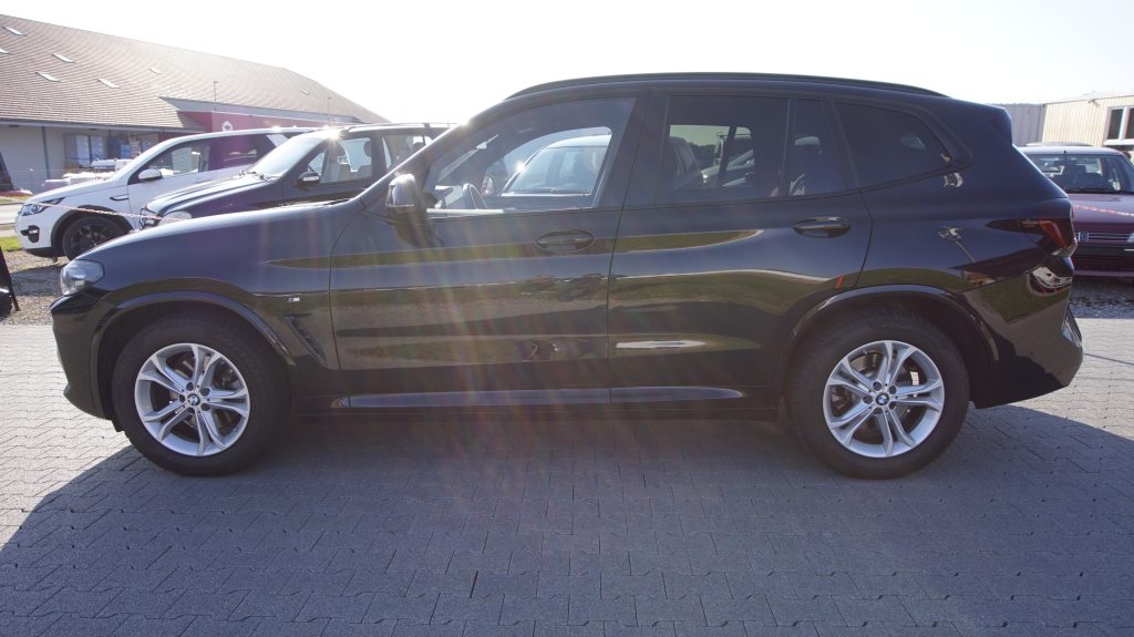 BMW X3 20d xDrive, Mild-Hybrid Diesel/Electric, Second hand / Used, Automatic - 2