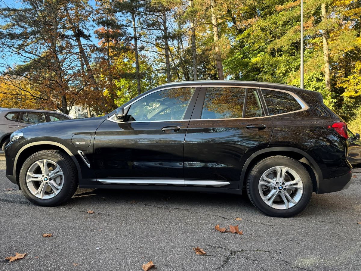 BMW X3 G01 30e xDrive, Hybride Intégral Essence/Électricité, Occasion / Utilisé, Automatique - 3