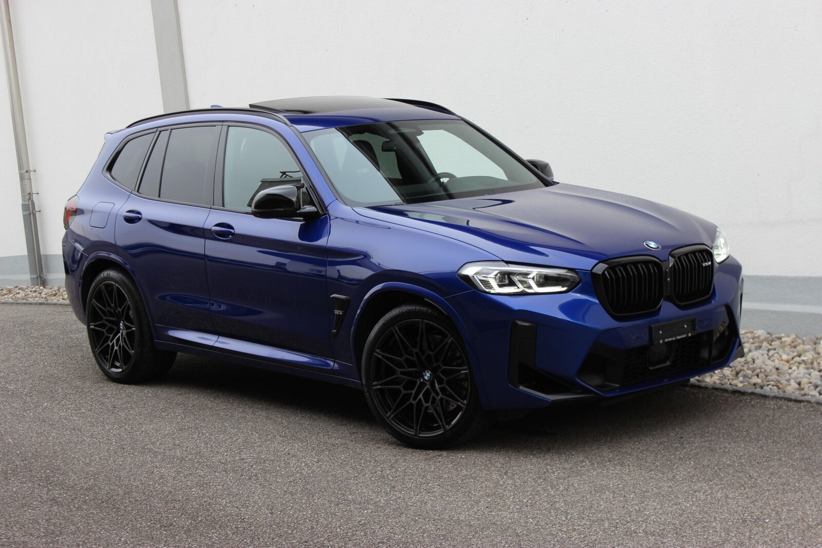 BMW X3 M Competition MARINA BAY BLAU 1.88-LEASINGAKTION