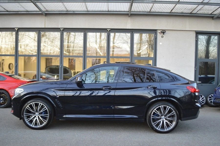 BMW X4 30i M Sport Steptronic I Anhängerkupplung, Benzin, Occasion / Gebraucht, Automatik - 4