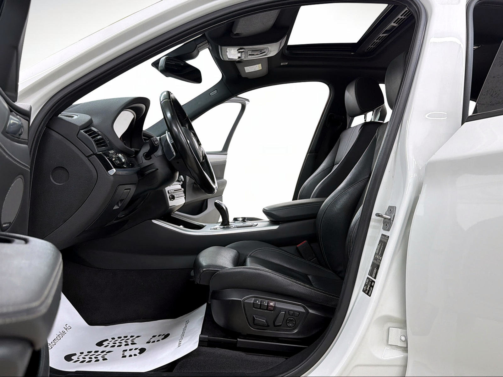 BMW X4 M40i 360PS ALPINWEISS Steptronic / 360 Kamera / Glasd, Benzin, Occasion / Gebraucht, Automatik - 6