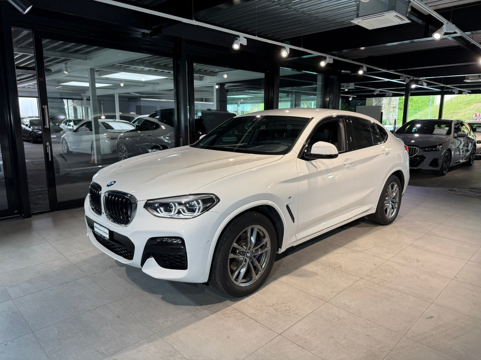 BMW X4 30i M Sport Steptronic, Petrol, Second hand / Used, Automatic - 2