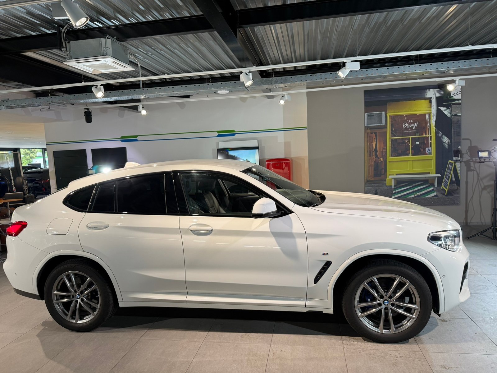 BMW X4 30i M Sport Steptronic, Petrol, Second hand / Used, Automatic - 7