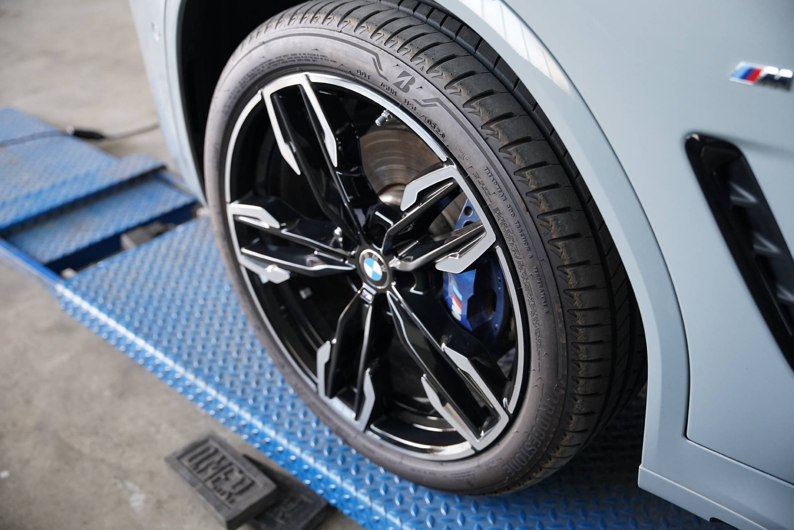BMW X4 M40i 48V Steptronic, Mild-Hybrid Benzin/Elektro, Occasion / Gebraucht, Automatik - 6