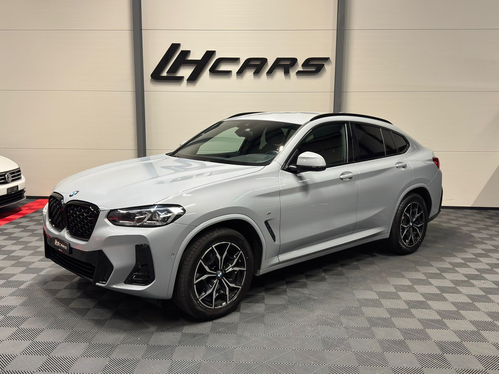 BMW X4 30i SAG, Mild-Hybrid Benzin/Elektro, Occasion / Gebraucht, Automatik