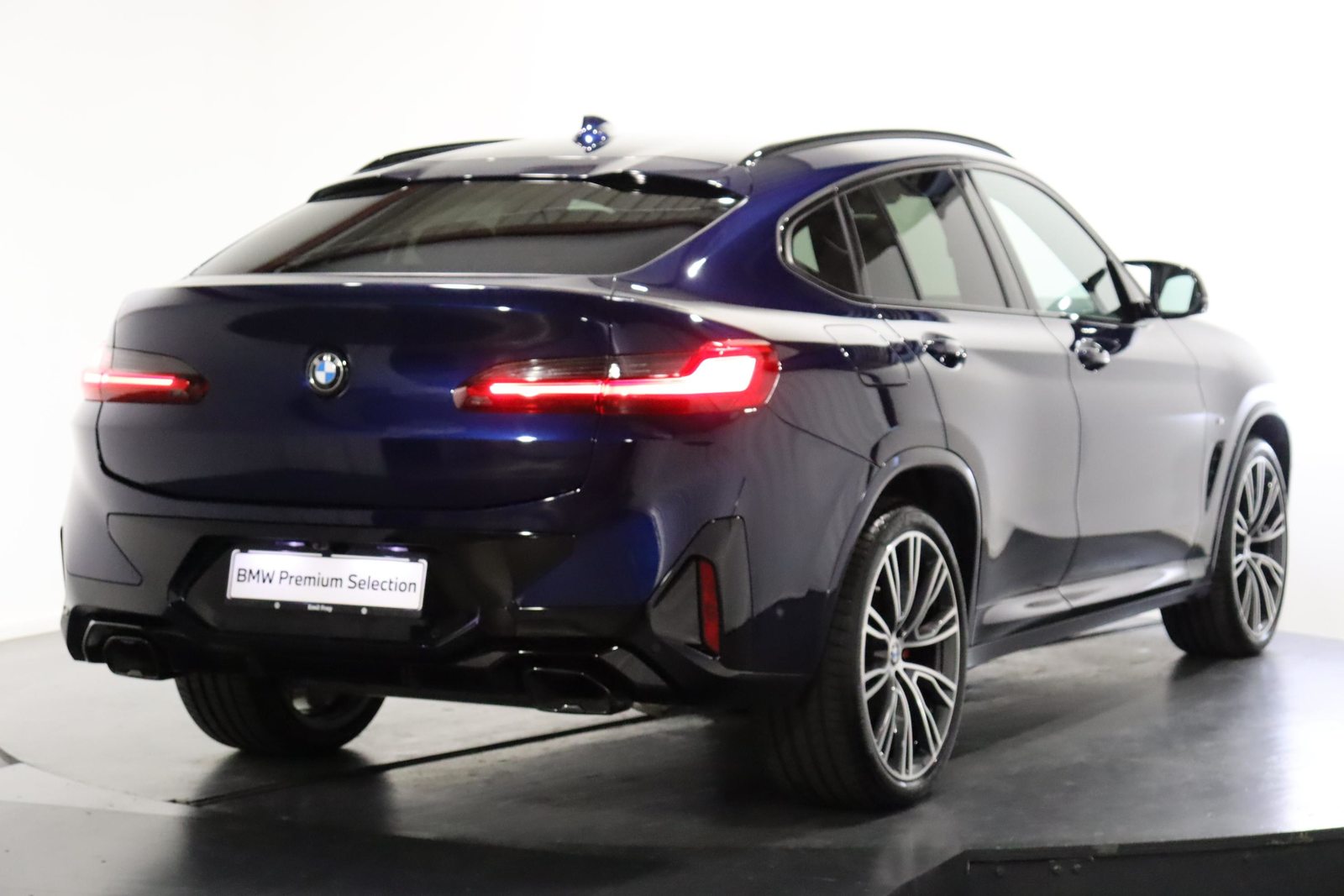 BMW X4 M40d, Mild-Hybrid Diesel/Electric, Second hand / Used, Automatic - 3
