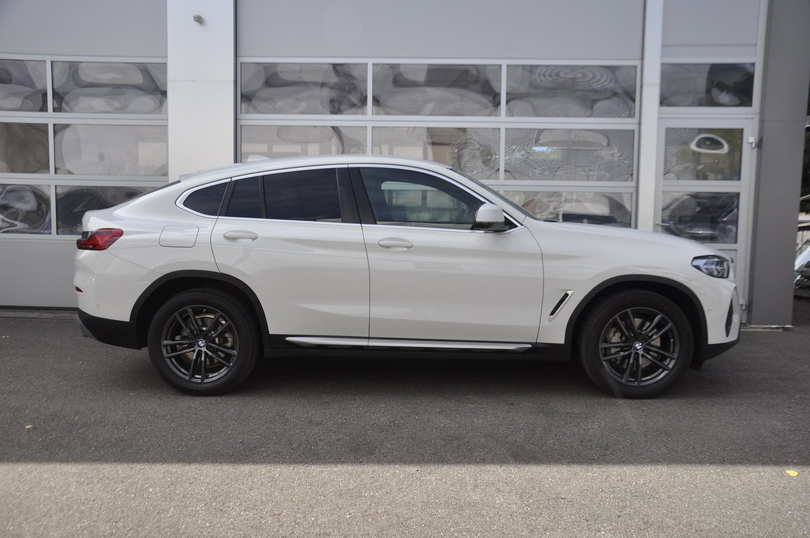 BMW X4 48V 30d Steptronic I Anhängerkupplung, Hybride Leggero Diesel/Elettrica, Occasioni / Usate, Automatico - 2