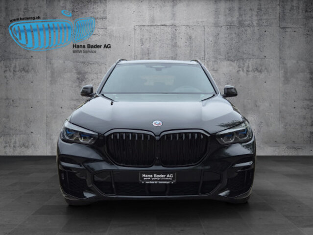 BMW X5  M50i