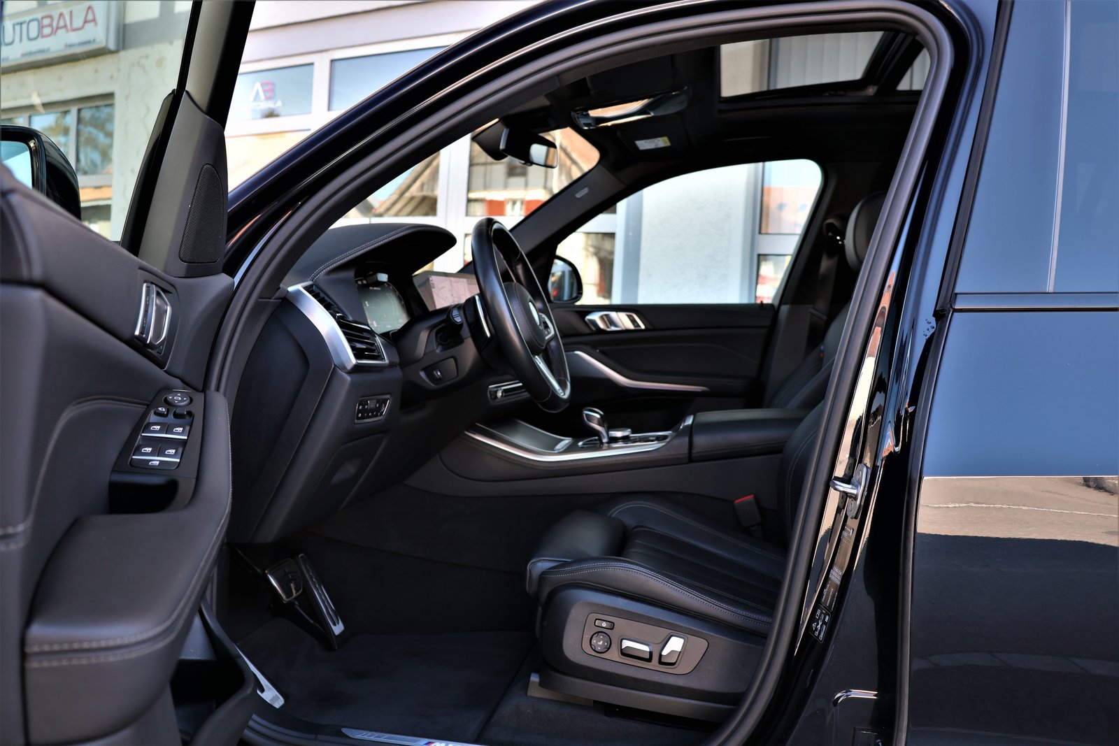 BMW X5 M50d Steptronic + 3'500KG AHK, Diesel, Second hand / Used, Automatic - 7
