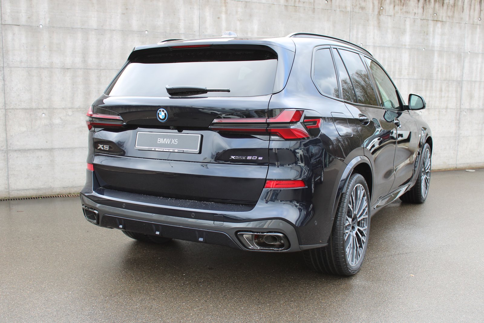 BMW X5 xDr 50e M Sport Pro, Plug-in-Hybrid Petrol/Electric, New car, Automatic - 4