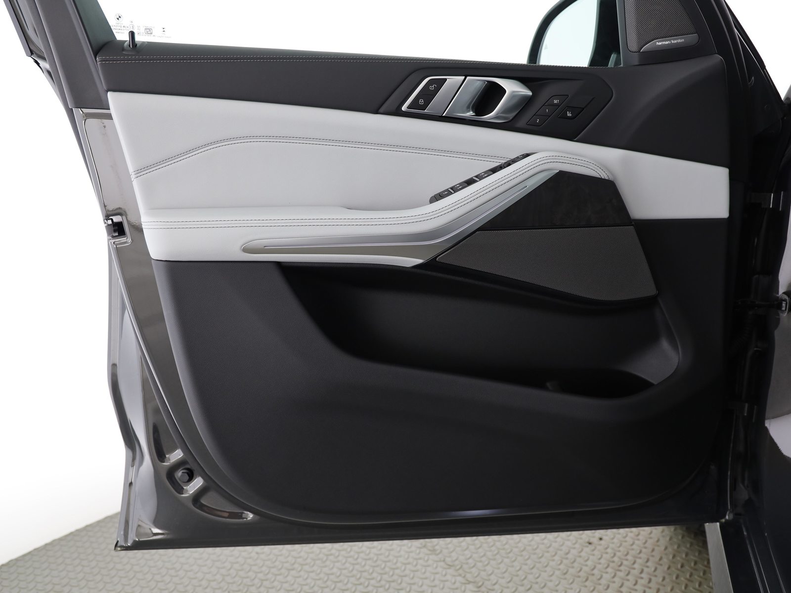 BMW X5 M60i xDrive, Hybride Léger Essence/Électricité, Voiture nouvelle, Automatique - 6
