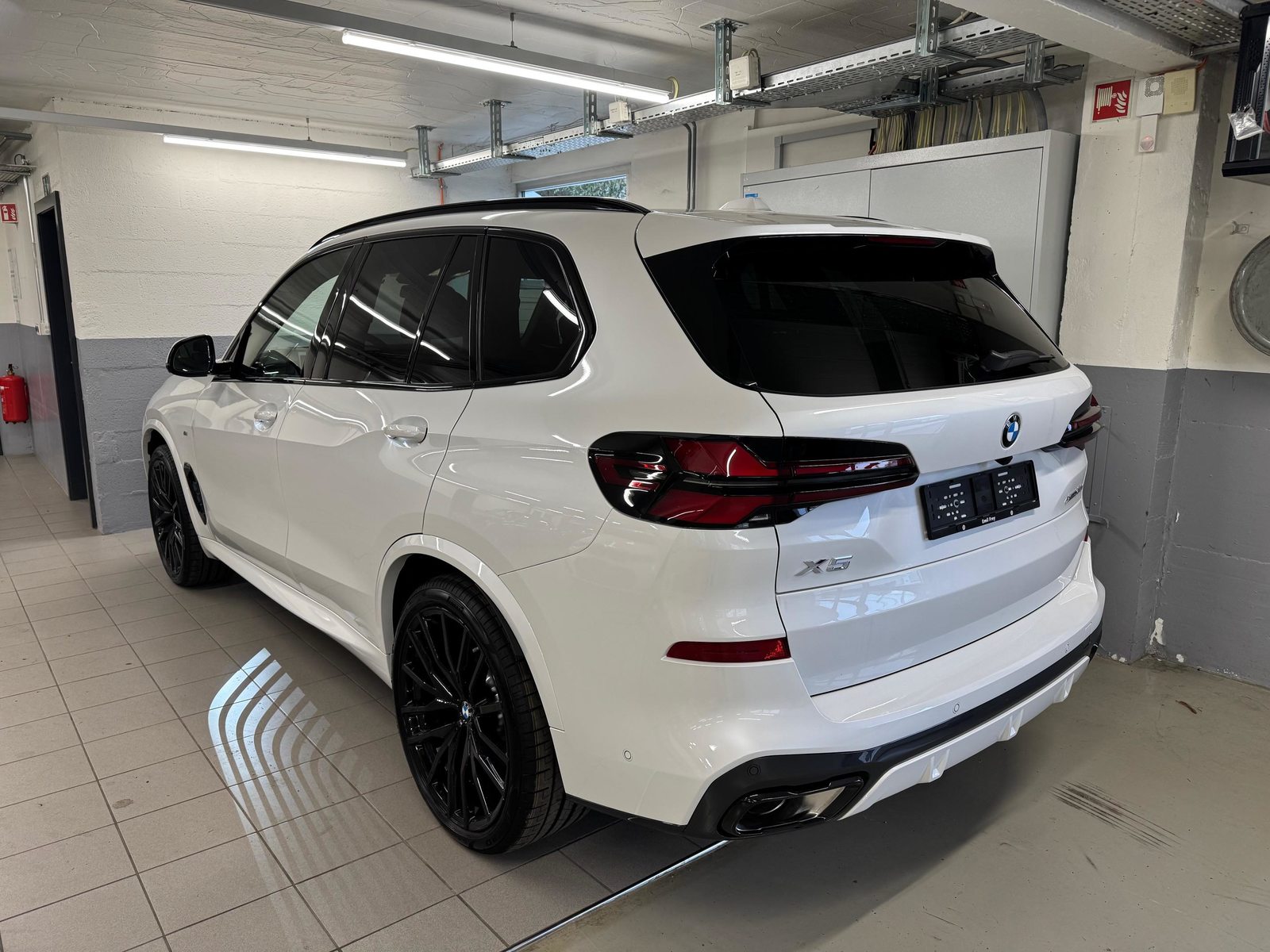 BMW X5 30d xDrive SAG, Mild-Hybrid Diesel/Electric, New car, Automatic - 4