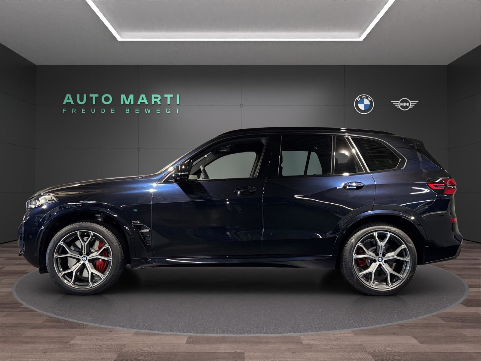 BMW X5 M60i xDrive, Mild-Hybrid Petrol/Electric, New car, Automatic - 2