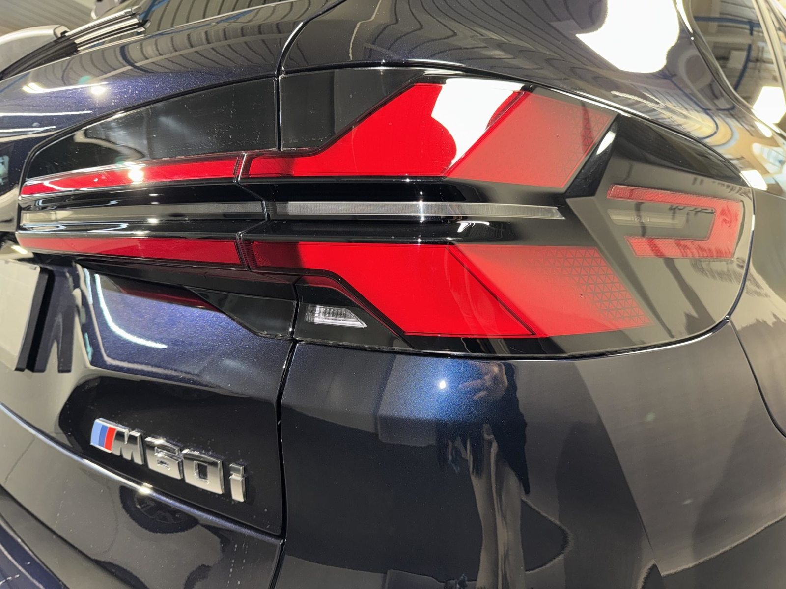 BMW X5 M60i xDrive, Mild-Hybrid Petrol/Electric, New car, Automatic - 6