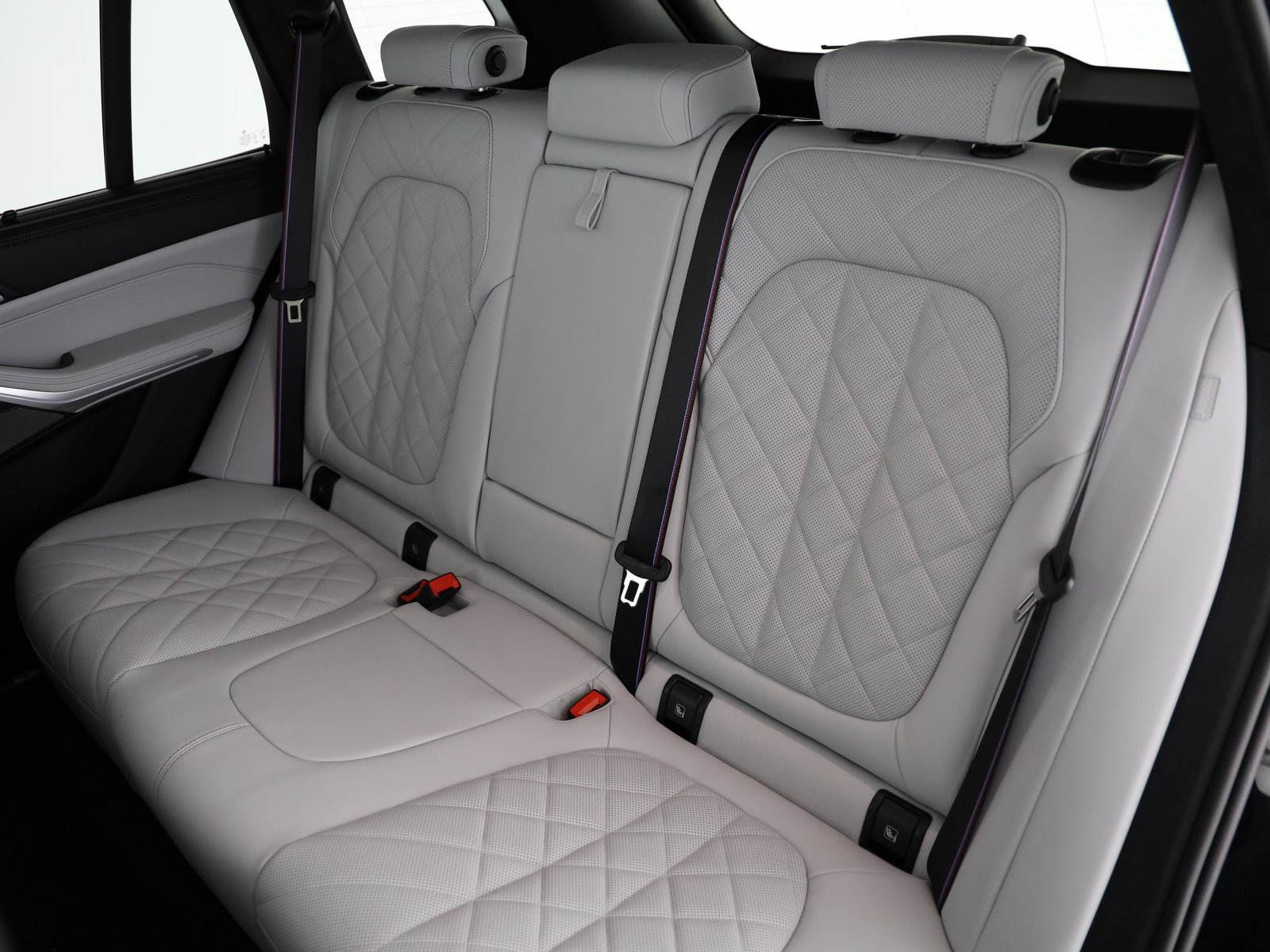 BMW X5 50e, Plug-in-Hybrid Benzina/Elettrica, Auto nuove, Automatico - 7