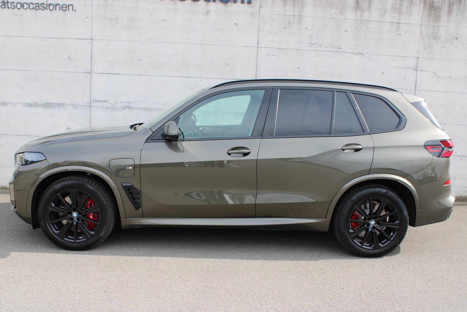 BMW X5 xDr 50e M Sport Pro, Hybride Rechargeable Essence/Électricité, Voiture nouvelle, Automatique - 4