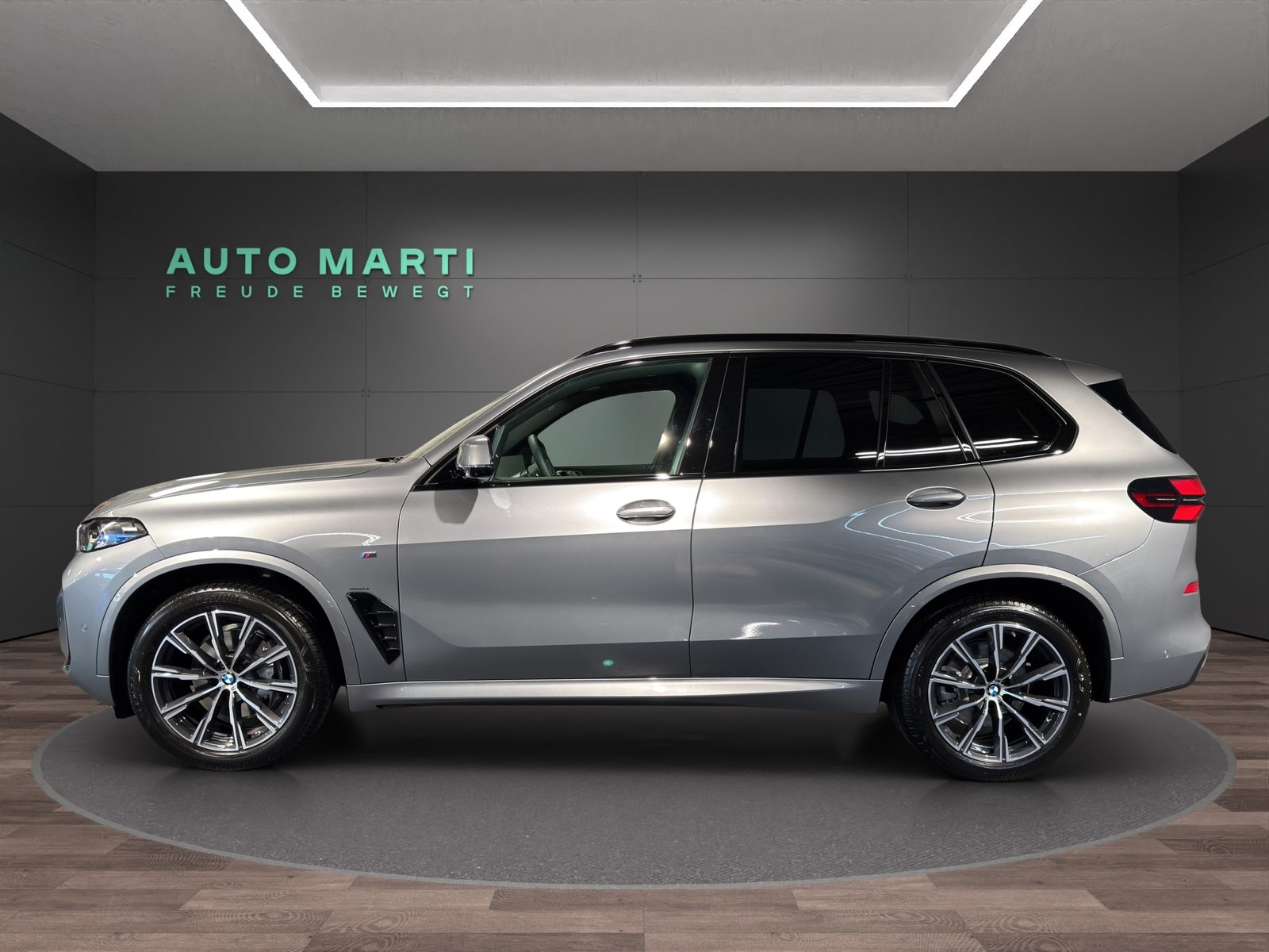 BMW X5 30d xDrive SAG, Mild-Hybrid Diesel/Elektro, Neuwagen, Automatik - 2