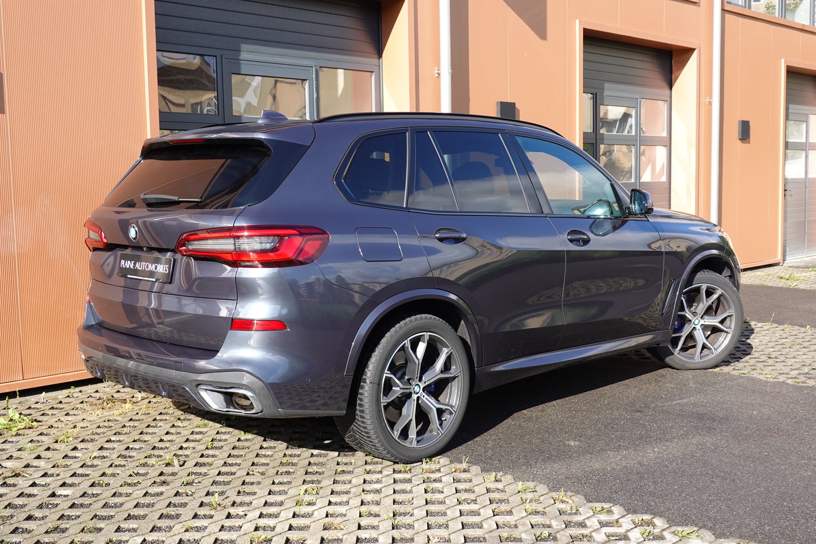 BMW X5 40i M-Sport Steptronic - " 7 Places * Attelage 3500kg *Su, Benzin, Occasion / Gebraucht, Automatik - 5