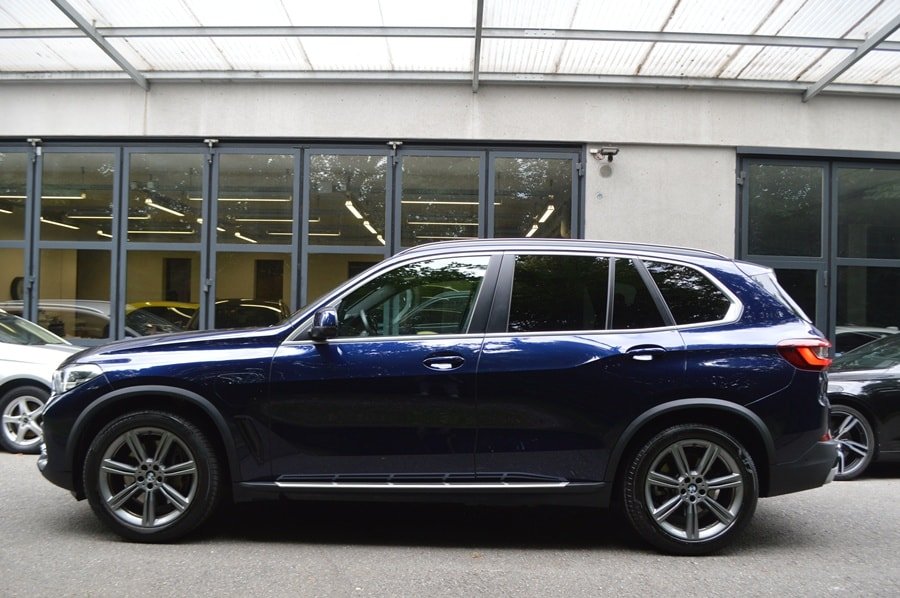 BMW X5 45e Steptronic INDIVIDUAL, Plug-in-Hybrid Benzin/Elektro, Occasion / Gebraucht, Automatik - 4
