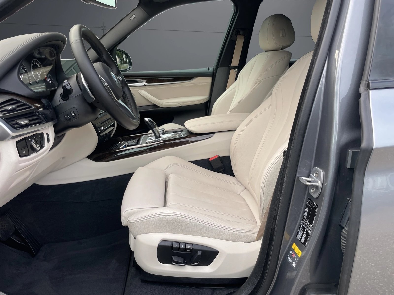 BMW X5 40e iPerformance Pure M Sport Steptronic, Plug-in-Hybrid Benzin/Elektro, Occasion / Gebraucht, Automatik - 6