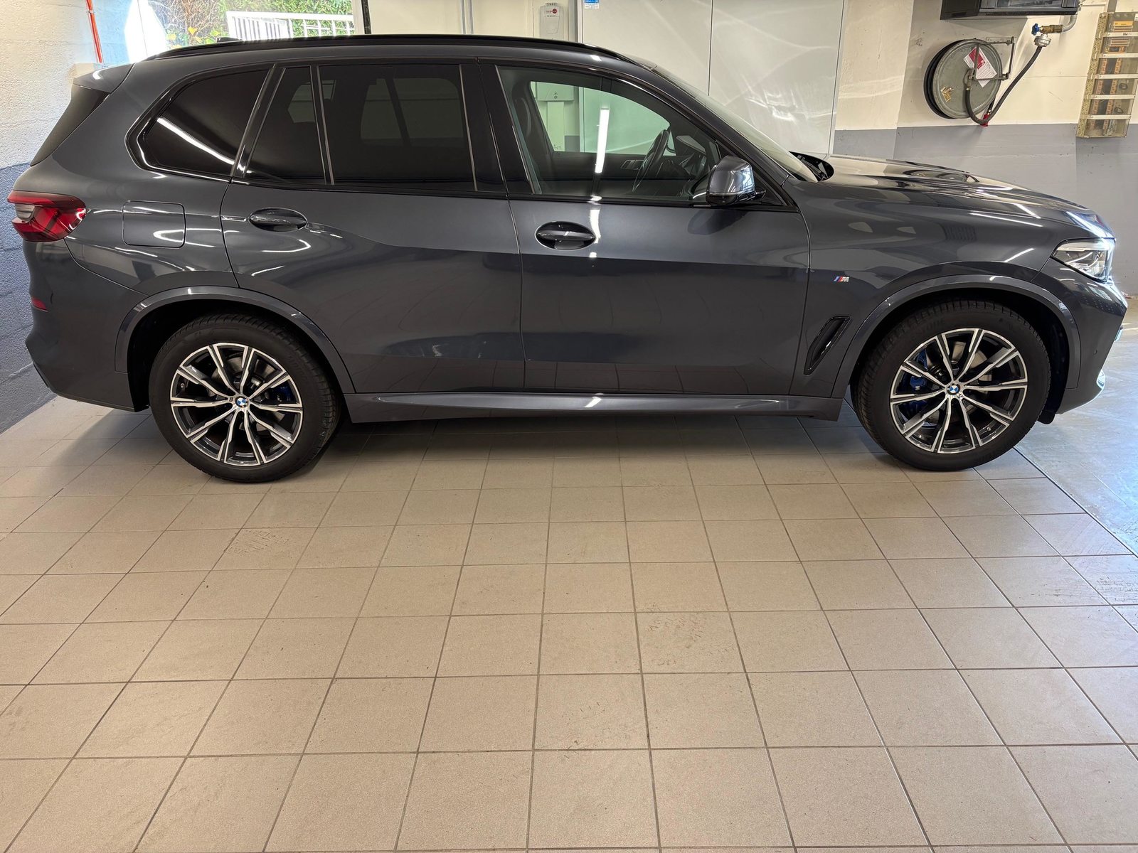 BMW X5 30d xDrive, Mild-Hybrid Diesel/Electric, Second hand / Used, Automatic - 4