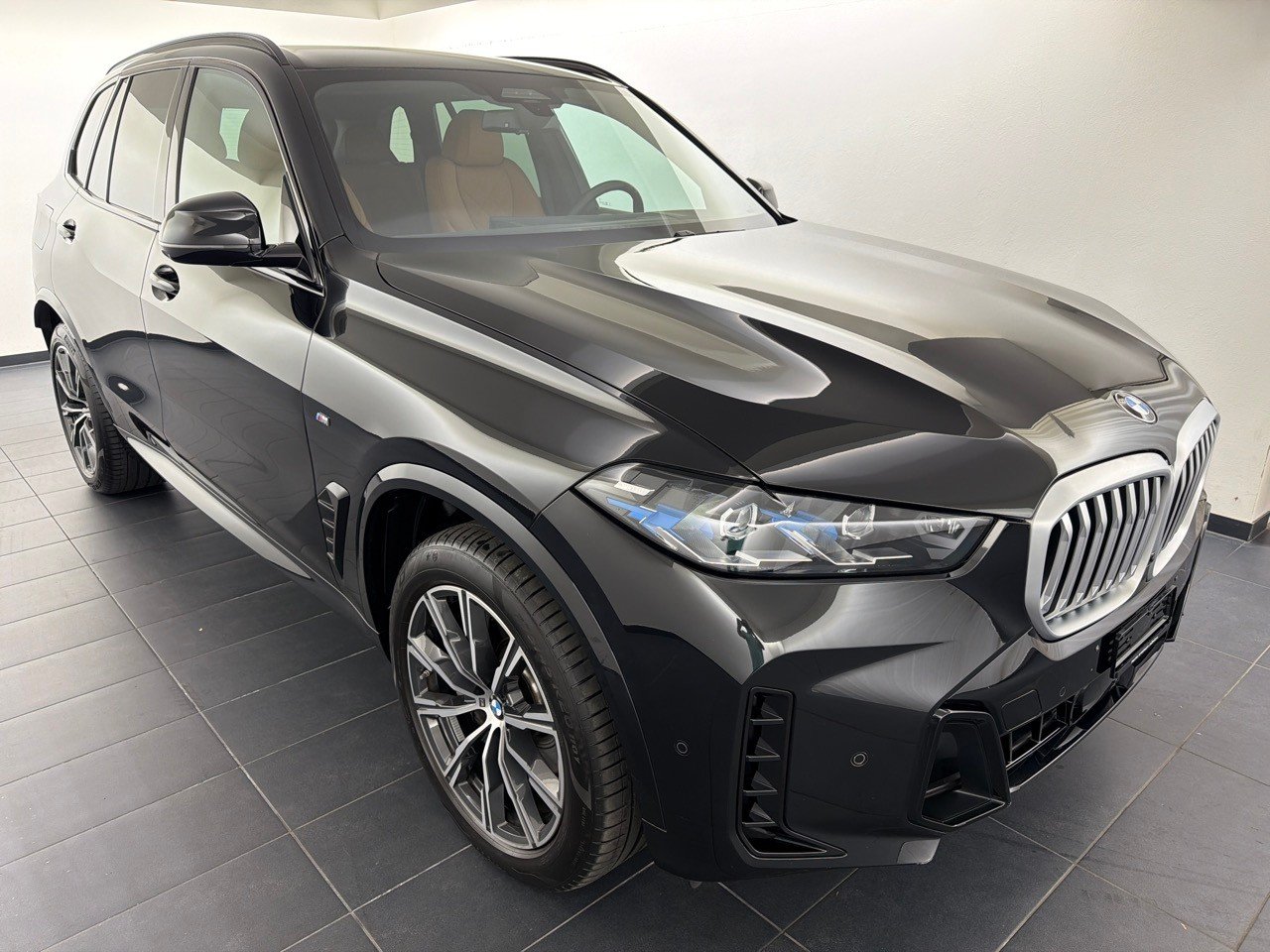 BMW X5 xDr 48V 30d M Sport, Hybride Léger Diesel/Électricité, Occasion / Utilisé, Automatique - 4